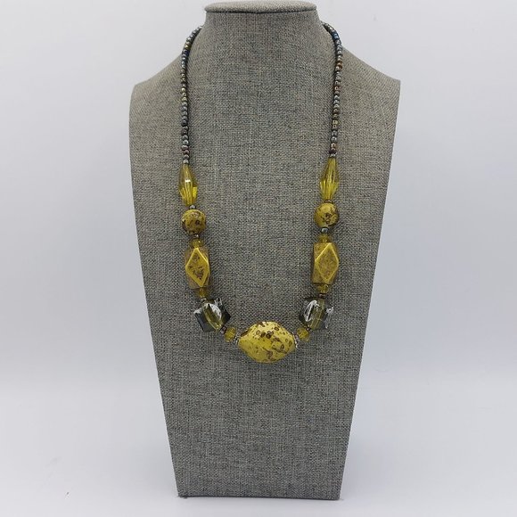 Necklace Vintage  Translucent Spotted shaped Yellow statement Beads Seed Bead 18 - Picture 1 of 9